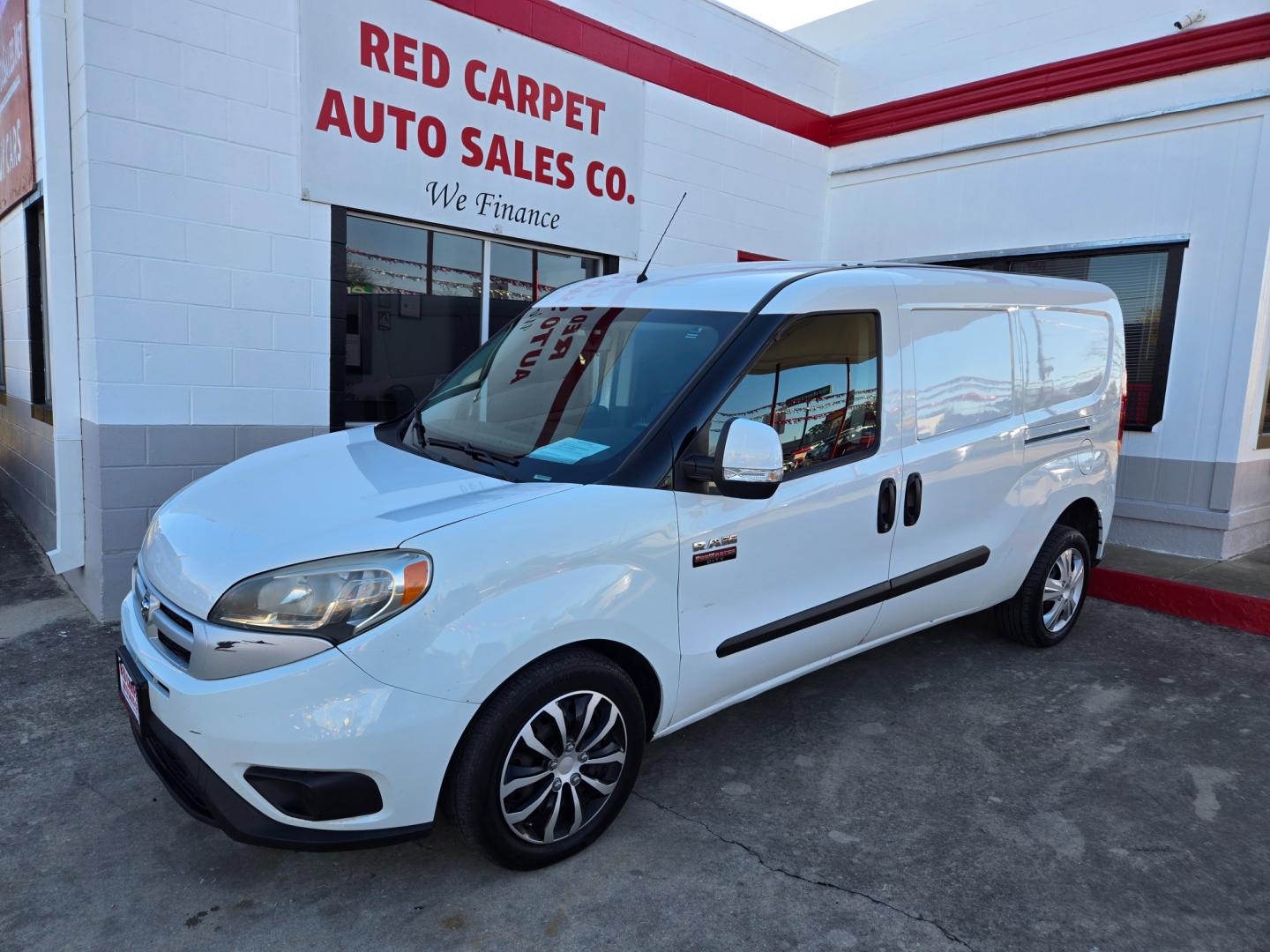 2018 WHITE RAM ProMaster City Wagon SLT (ZFBERFBB7J6) with an 2.4L L4 engine, 9A transmission, located at 503 West Court, Seguin, TX, 78155, (830) 379-3373, 29.568621, -97.969803 - Photo#0